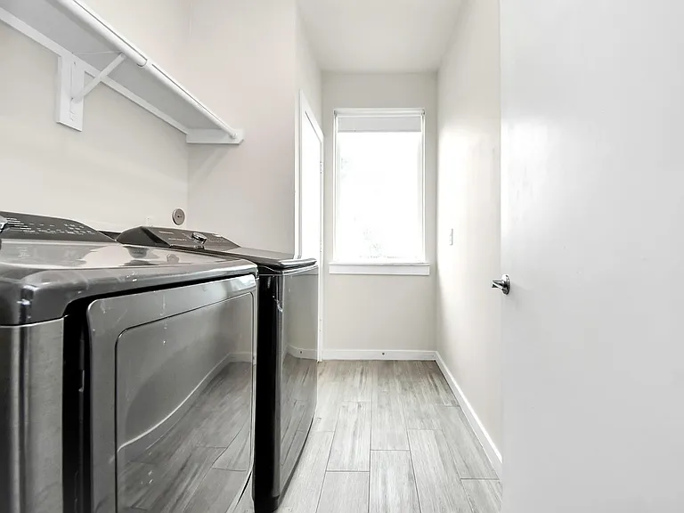 4228 Bellfort St — Photo 33