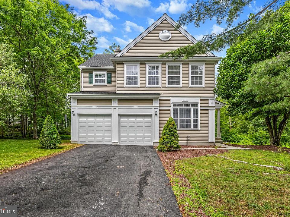 1st image of 20 Cambridge Ct