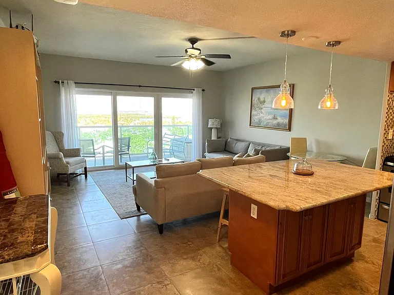 880 Mandalay Ave #802 — Photo 11