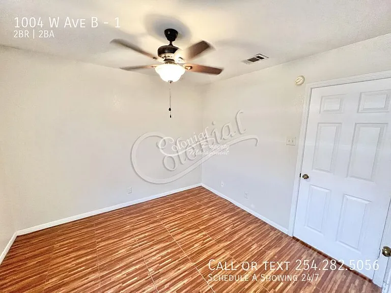 1004 W Avenue B #1 — Photo 6