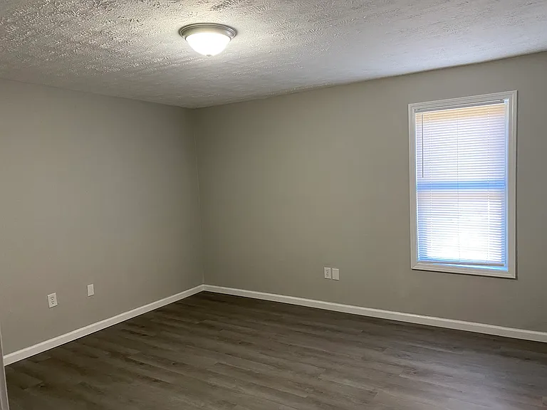 The Flats — Photo 12