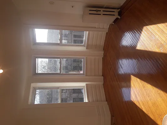 Rented by Kings Buildings Management & Development, INC.   | media 3