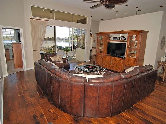 5th image of 26239 Stillwater Cir