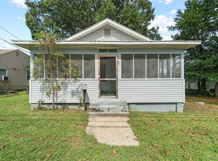 208 Piedmont Ave, Colonial Heights, VA 23834