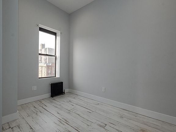 5th image of 77 Varet St APT 26