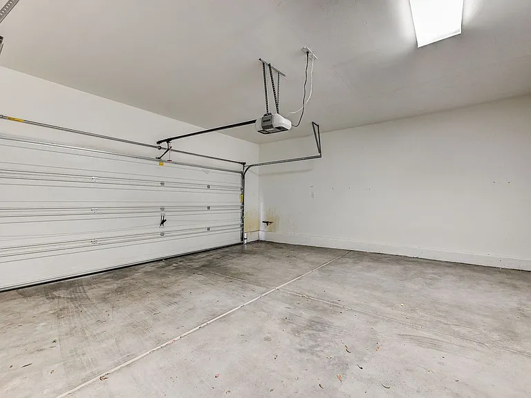 9522 Vega Carpio Ave — Photo 50