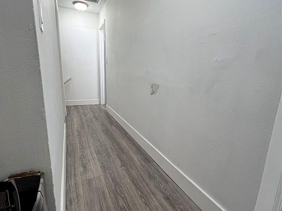 2nd image of 356 NW 46th Street #356