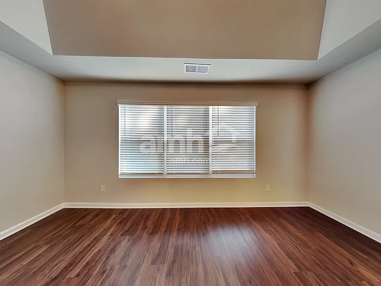 218 Omega Ct — Photo 11