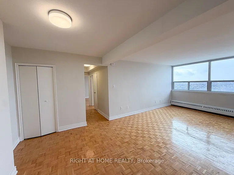 1440 Lawrence Ave W #116 — Photo 8