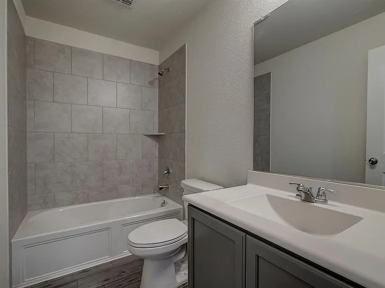 454 Stuart Ln — Photo 22