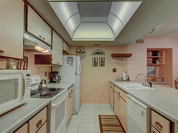 3rd image of 1920 W Lindner Ave Unit 243