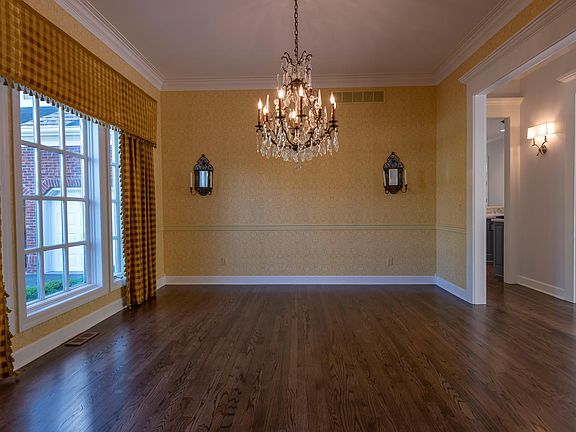 5th image of 2915 S Olcott Blvd