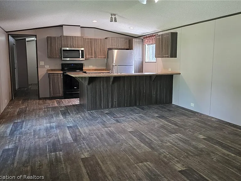 44 Crawford Dr #15 — Photo 6