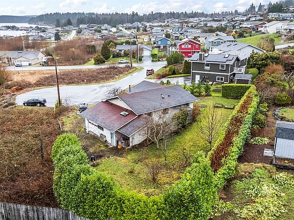 5th image of 37740 Vine Place NE