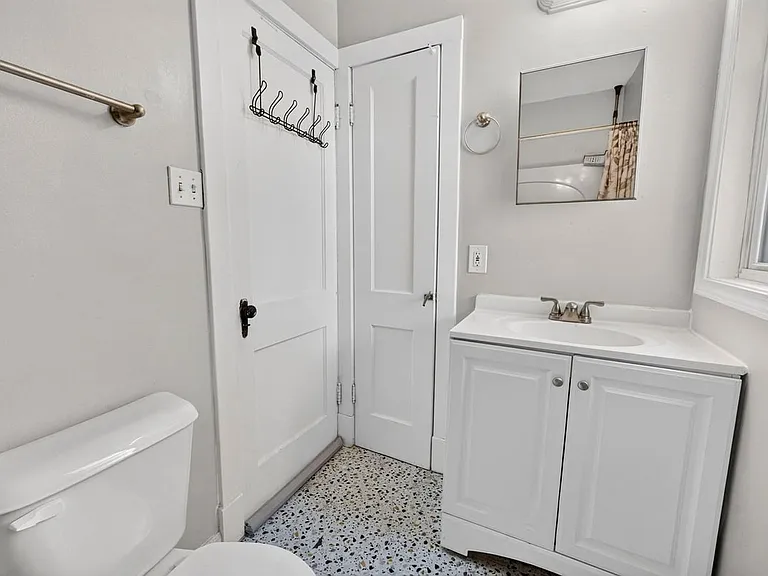 6737 Fyler Ave — Photo 11