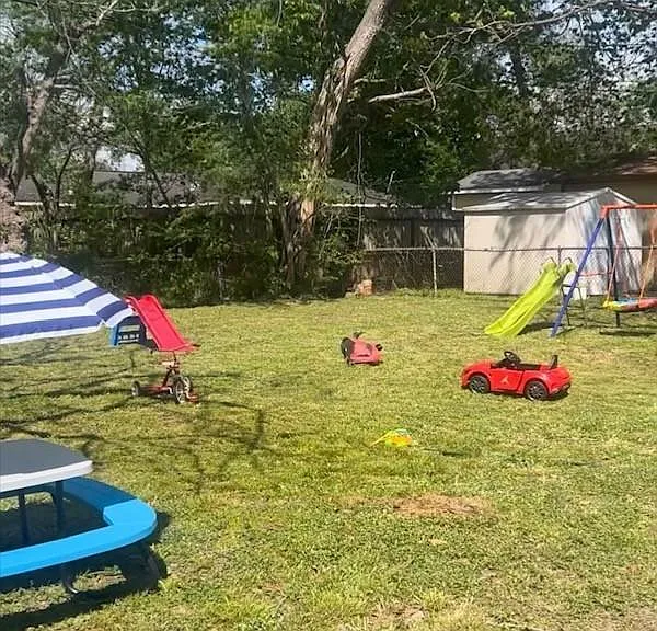 6043 Lyndhurst Dr — Photo 20