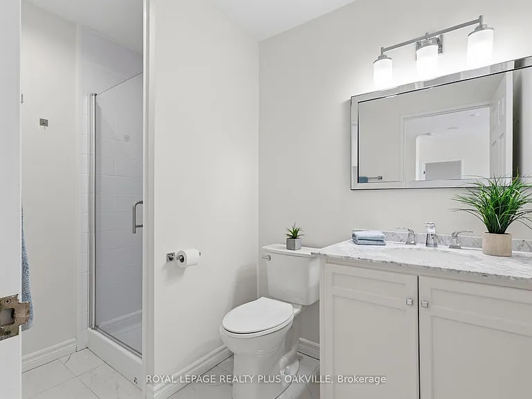2511 Lakeshore Rd W #718 — Photo 27