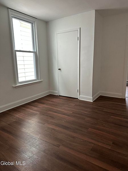 5th image of 234 Pawling Avenue