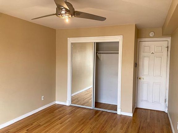 4th image of 925 E 8th Ave