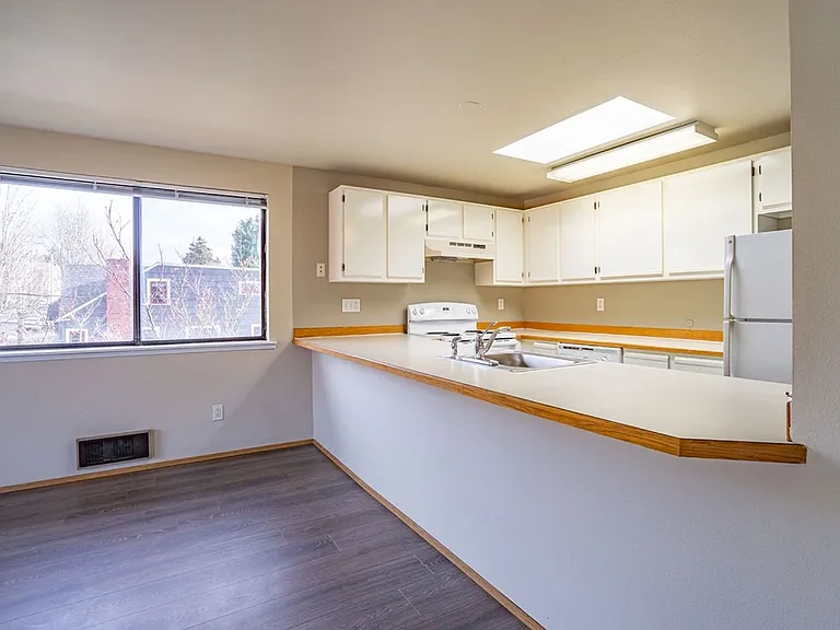 The Gracey Apartments — Photo 3