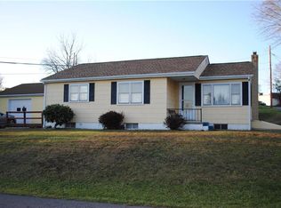 1 Gary Rd, Tamaqua, PA 18252