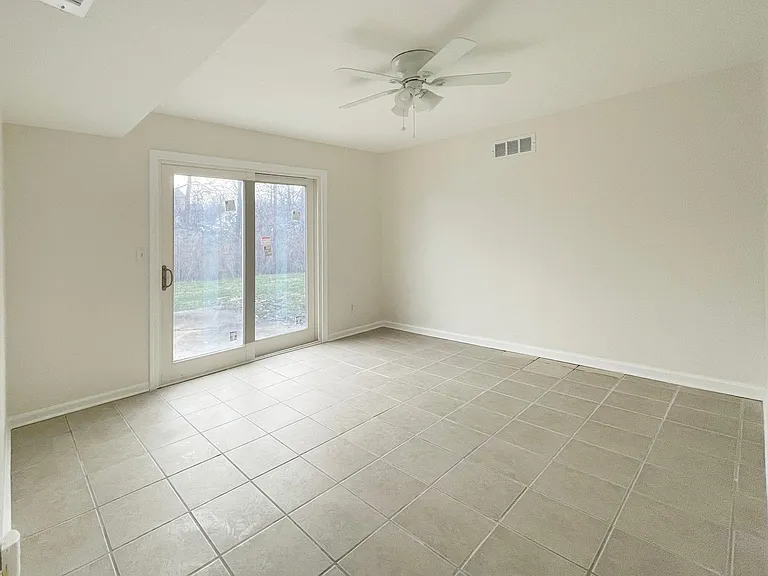 1415 La Chateau Dr — Photo 40