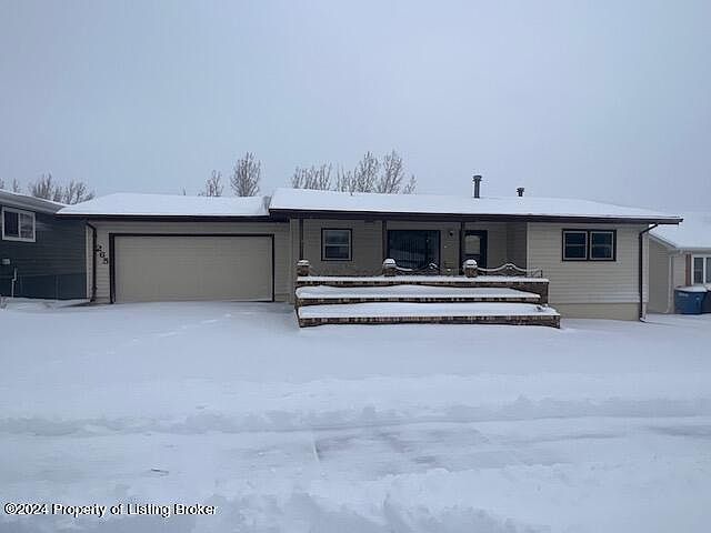 1st image of 265 7th St E