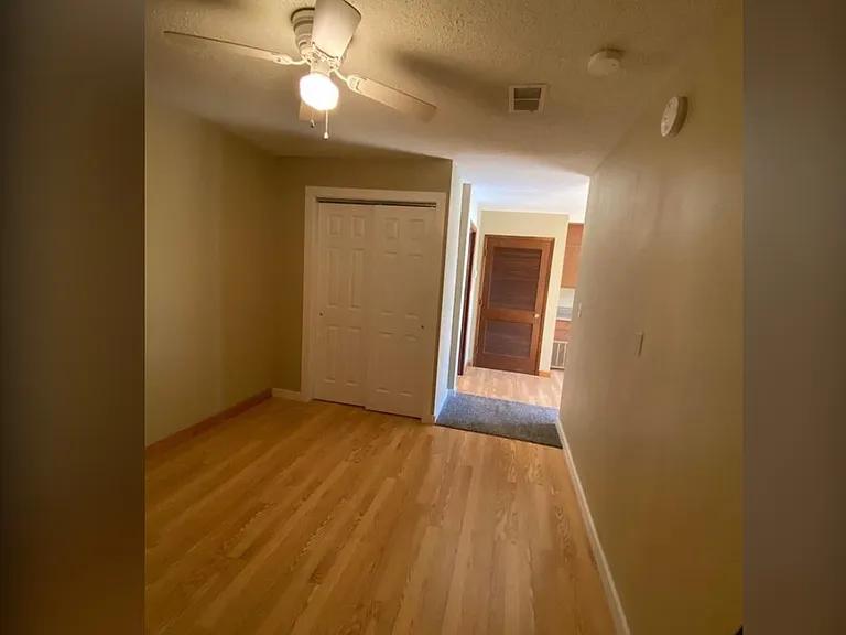 116 Center Ave N #2 — Photo 5