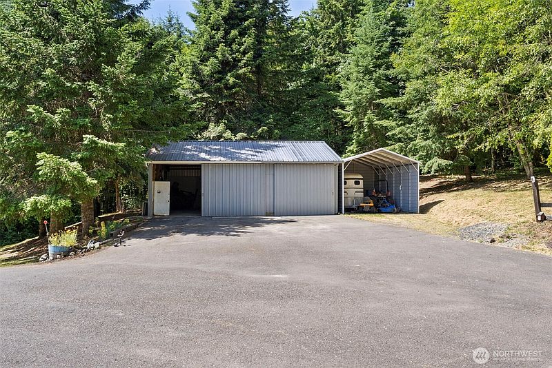 5th image of 168 Crego Ridge Road