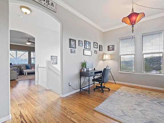 4th image of 671 Twilight Ct
