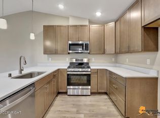 20278 Eagles Nest Ct UNIT 9B, Eagle River, AK 99577