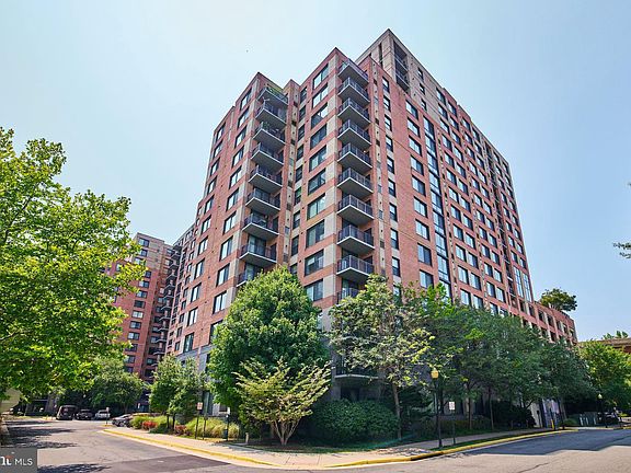 3rd image of 2451 Midtown Ave #1305