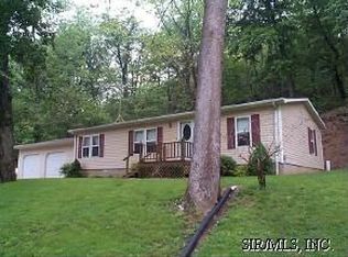 5203 Lake Mildred Dr, Prairie Du Rocher, IL 62277