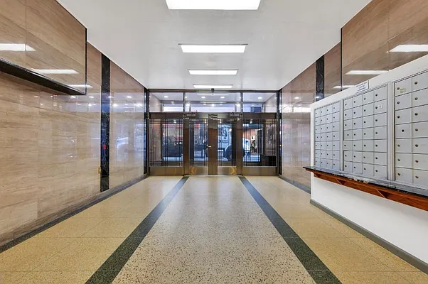 Rented by Compass | media 61