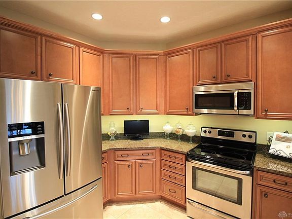 5th image of 717 Cotton Ct