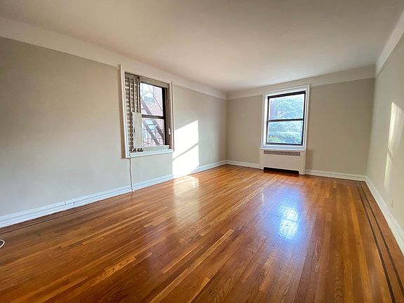 3rd image of 3016 23rd St #2