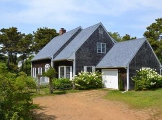 16 Old Dunhams Corner Way, Edgartown, MA 02539