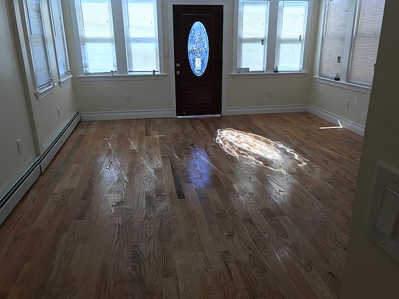 4th image of 14707 123rd Ave