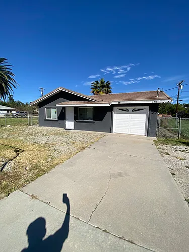 16510 Lakeshore Dr Photo 1