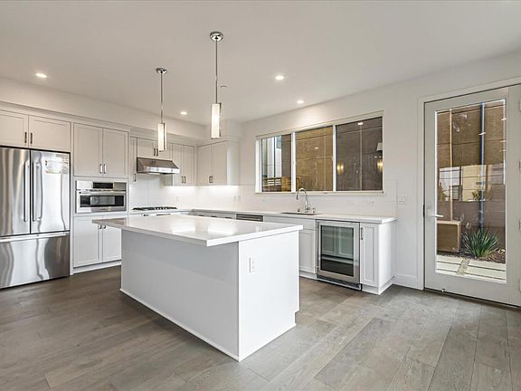 5th image of 13120 Sepulveda Cir