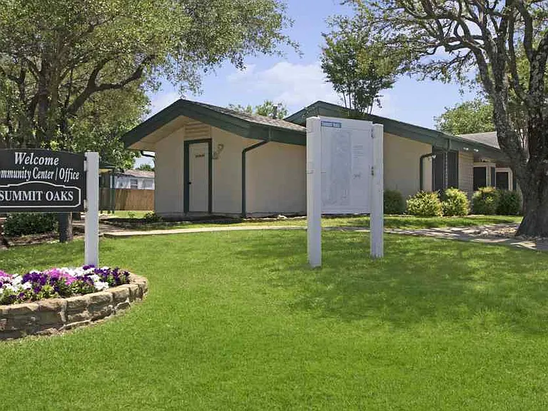 6812 Randol Mill Rd — Photo 3