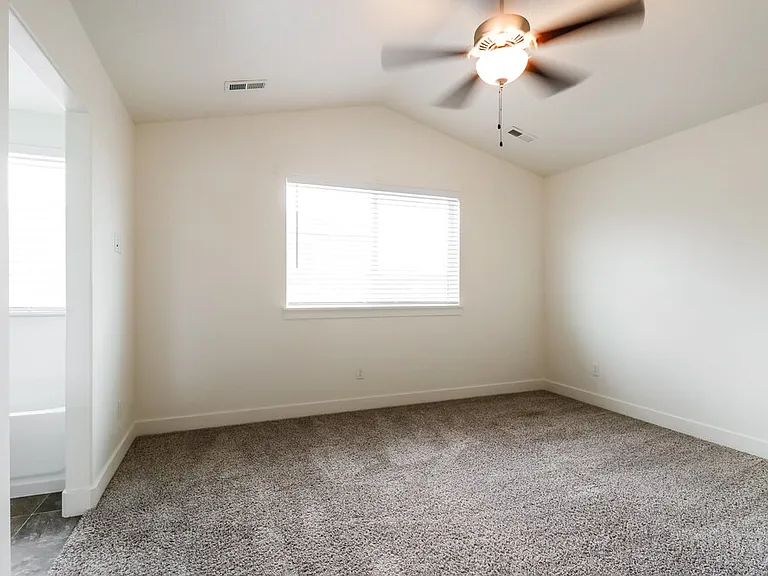 4907 E Breezy Patch Rd — Photo 8