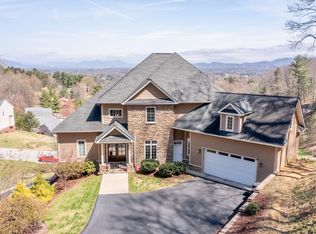 6132 Castle View Ct, Roanoke, VA 24018