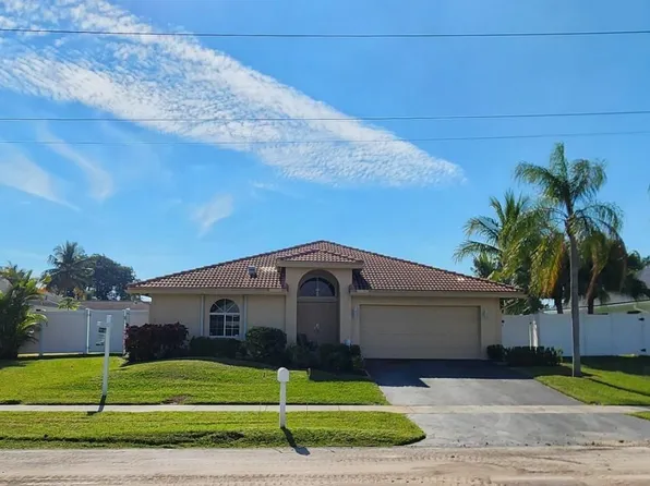 426 SE 3rd Place, Dania Beach, FL 33004