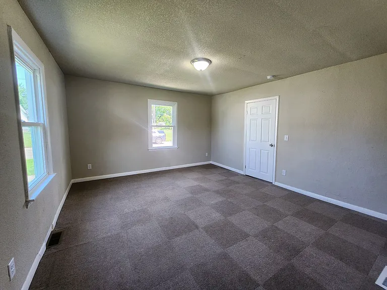 410 N Grant St — Photo 12
