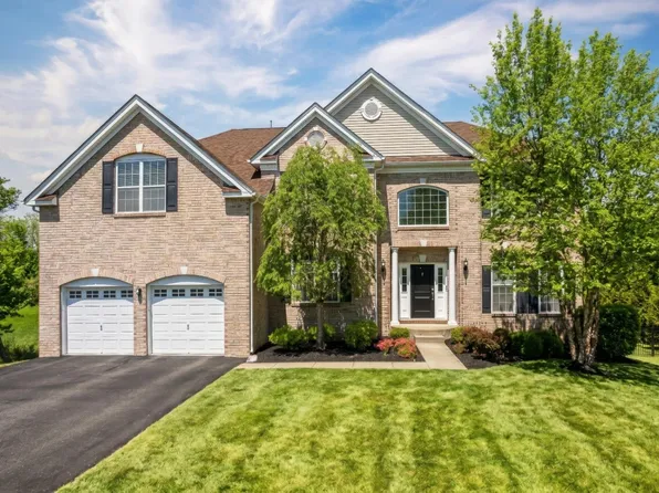 7 Heaton St, Mount Olive Twp., NJ 07828