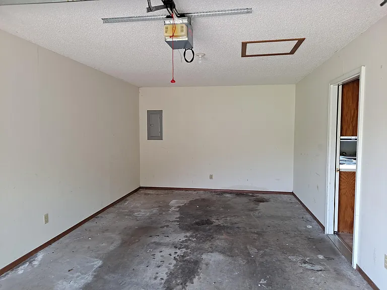 313 McKennon Ct — Photo 13