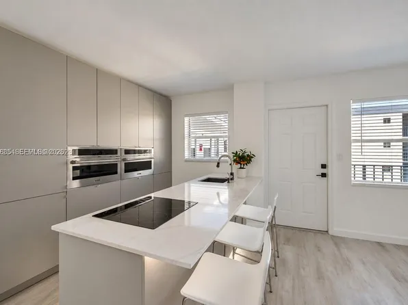 1720 Jefferson St APT 511, Hollywood, FL 33020