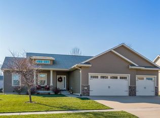 277 Barrington Ct, Marion, IA 52302