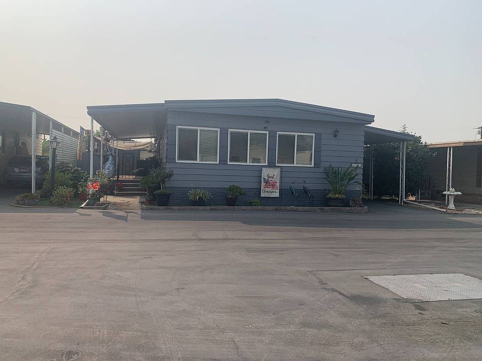 1st image of 208 S Barranca Ave Space 4